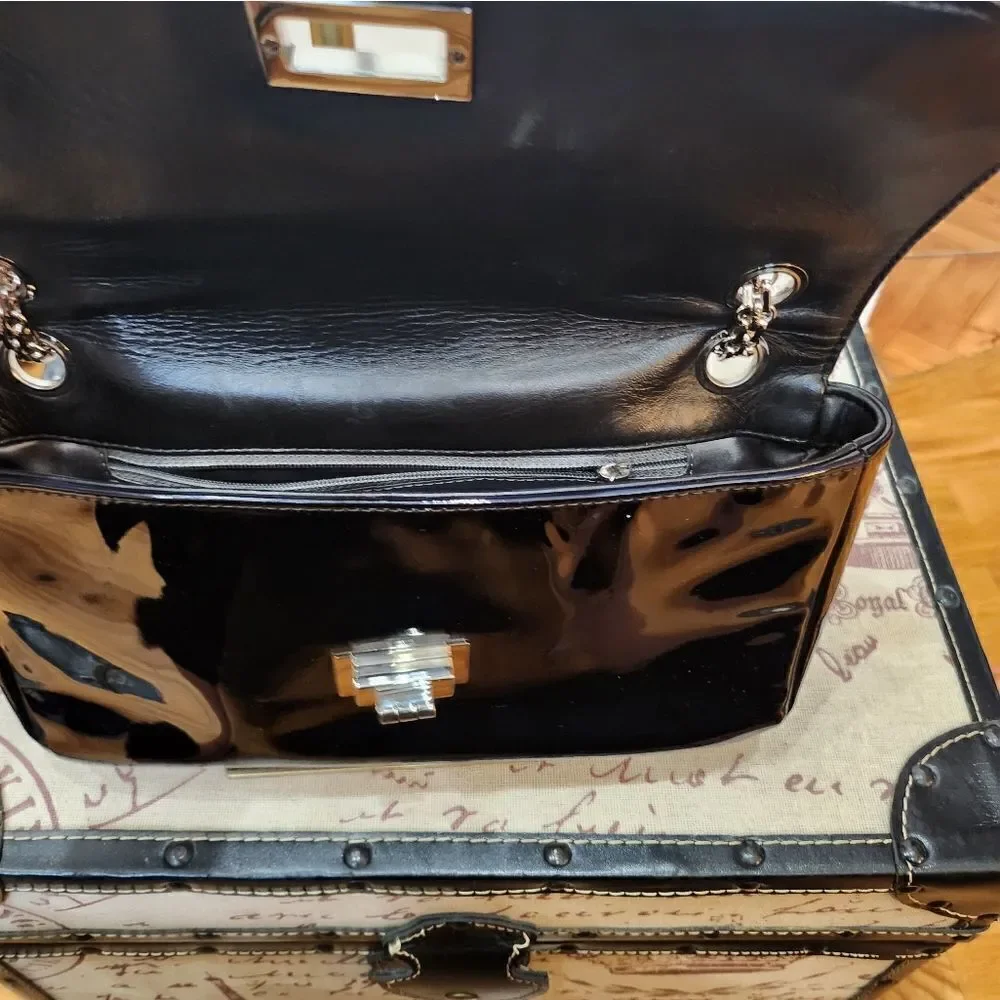Chanel Black Patent Leather Handbag - Picture 5 of 16
